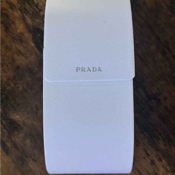 Prada sunglasses - Picture 5 of 5